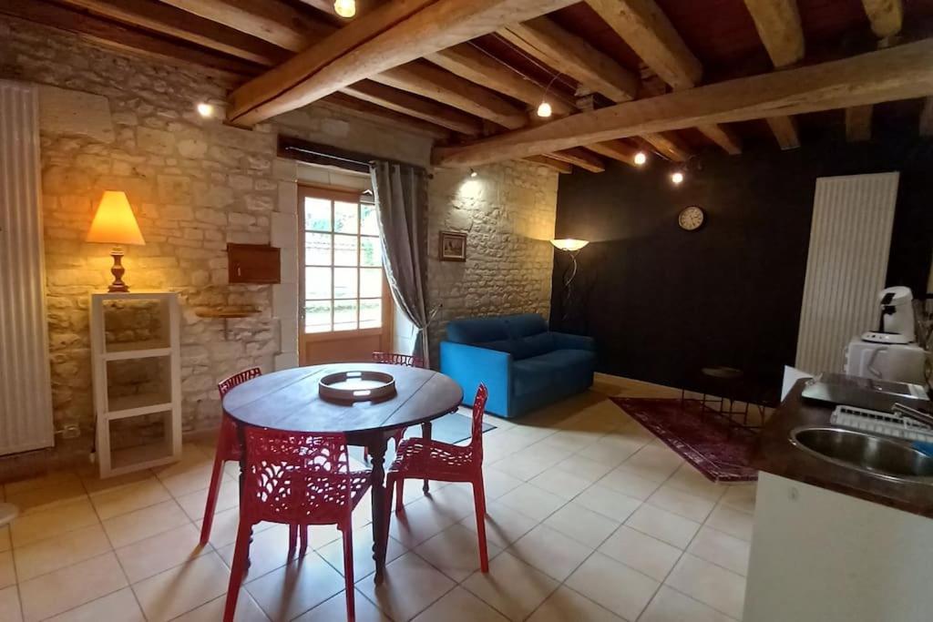 루덩 Le Logis De La Tour 빌라 외부 사진